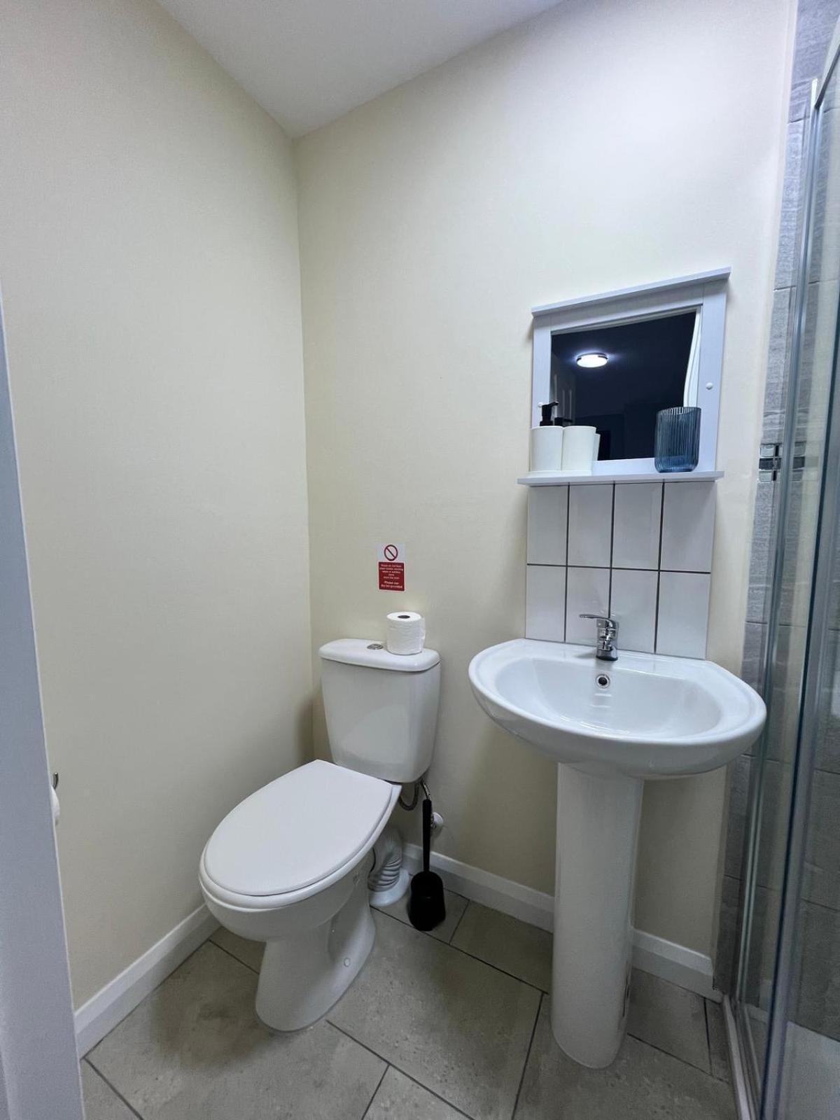 Modern Apartment Off-Road Parking King Bed Suite 1 Nottingham Luaran gambar
